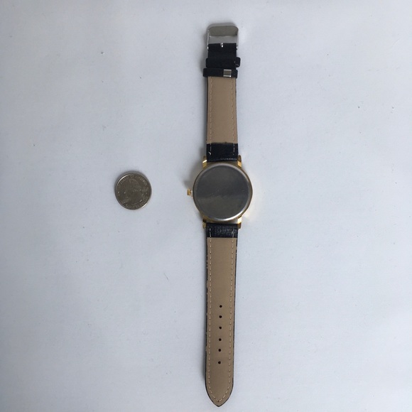 Eyelash & Lips Whimsical Watch - Picture 4 of 7